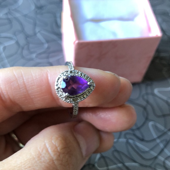 Sterling Silver Amethyst Ring - Picture 6 of 9